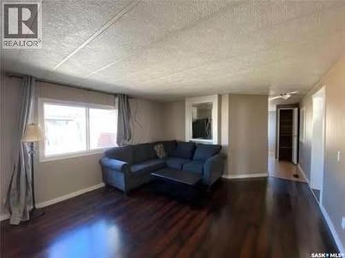 68 Spencer Drive, Kindersley, SK 