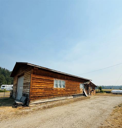6532 Wasa Lake Park Drive, Wasa, BC - Outdoor