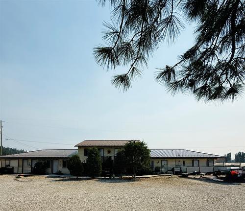 6532 Wasa Lake Park Drive, Wasa, BC - Outdoor