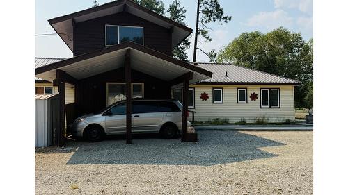 6532 Wasa Lake Park Drive, Wasa, BC - Outdoor