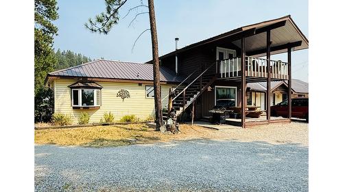 6532 Wasa Lake Park Drive, Wasa, BC - Outdoor