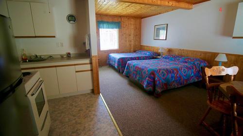 6532 Wasa Lake Park Drive, Wasa, BC - Indoor Photo Showing Bedroom