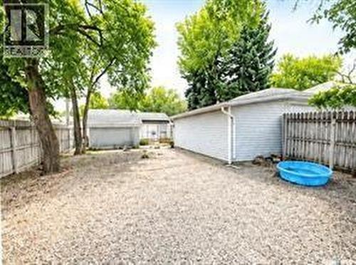 1410 4Th Avenue N, Regina, SK - Outdoor