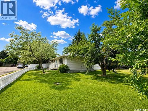 1410 4Th Avenue N, Regina, SK - Outdoor