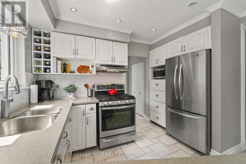 1440 Leda Avenue, Mississauga, ON - Indoor Photo Showing Kitchen With Double Sink