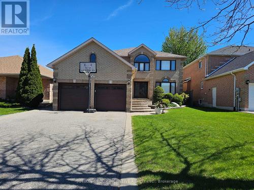 4 CHANTAL STREET  Barrie, ON L4N 9S4