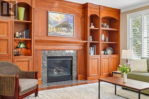 1726 The Pines, Mississauga, ON - Indoor Photo Showing Living Room With Fireplace