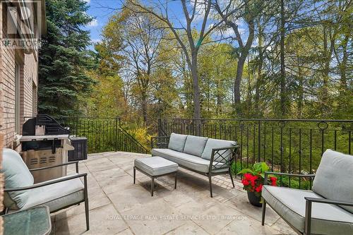 1726 The Pines, Mississauga, ON - Outdoor