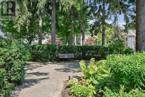 Private Parkette - 1726 The Pines, Mississauga, ON - Outdoor