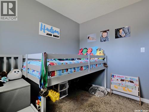 1002 King Street, Rosetown, SK - Indoor Photo Showing Bedroom