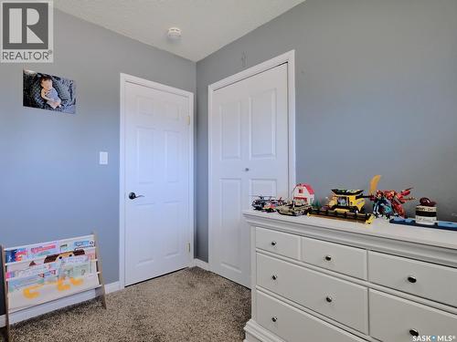 1002 King Street, Rosetown, SK - Indoor Photo Showing Bedroom