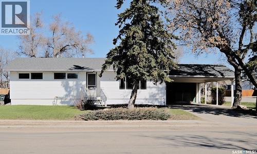 1002 King Street, Rosetown, SK - Outdoor
