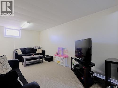1002 King Street, Rosetown, SK - Indoor