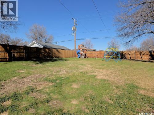 1002 King Street, Rosetown, SK - Outdoor