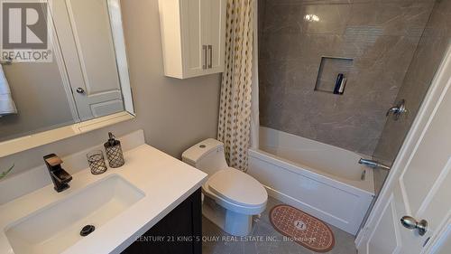 13 Evaridge Drive, Markham, ON - Indoor Photo Showing Bathroom