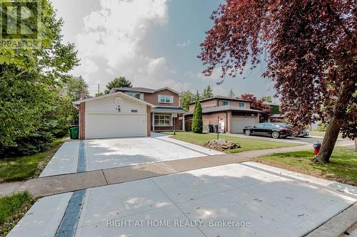 1073 Mesa Crescent, Mississauga, ON - Outdoor With Facade