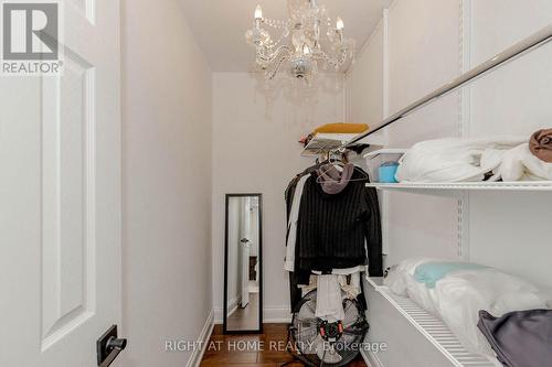 1073 Mesa Crescent, Mississauga, ON - Indoor