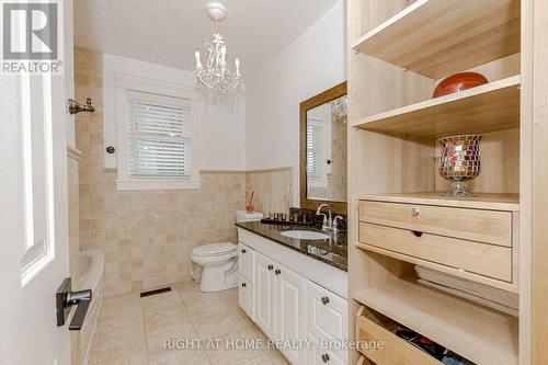 1073 Mesa Crescent, Mississauga, ON - Indoor Photo Showing Bathroom