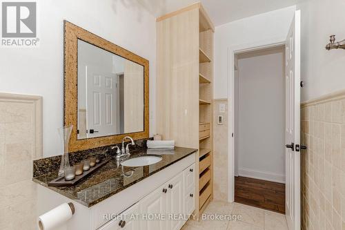 1073 Mesa Crescent, Mississauga, ON - Indoor Photo Showing Bathroom
