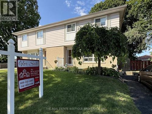 1345 COLONSAY DRIVE  Burlington, ON L7P 2T6