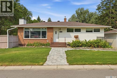 144 Orchard Crescent, Regina, SK - Outdoor