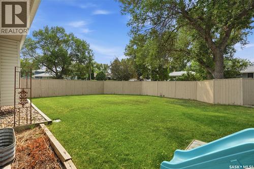 144 Orchard Crescent, Regina, SK - Outdoor With Backyard