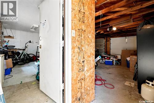 144 Orchard Crescent, Regina, SK - Indoor Photo Showing Garage