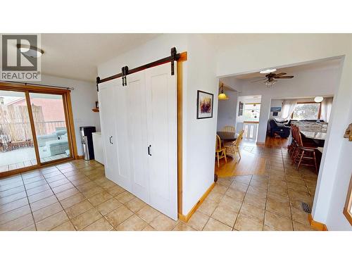 910 5Th Ave Avenue, Invermere, BC - Indoor Photo Showing Other Room