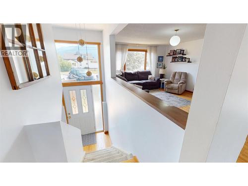 910 5Th Ave Avenue, Invermere, BC - Indoor Photo Showing Other Room