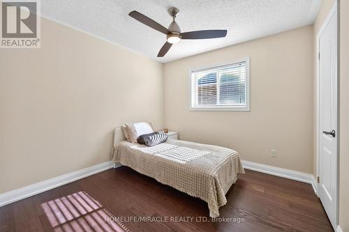 93 Scepter Place, Whitby, ON - Indoor Photo Showing Bedroom