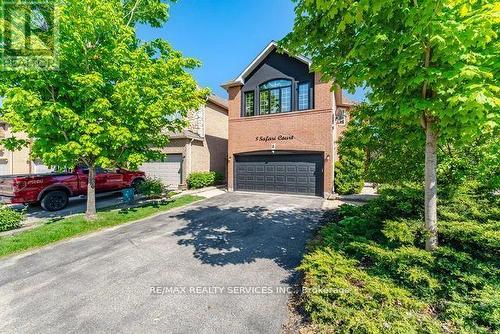 8 SAFARI COURT  Brampton, ON L7A 1G8