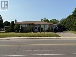 45 BIRCHBANK ROAD  Brampton, ON L6T 1L9