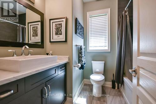2 Roy Hickling Drive, Springwater, ON - Indoor Photo Showing Bathroom