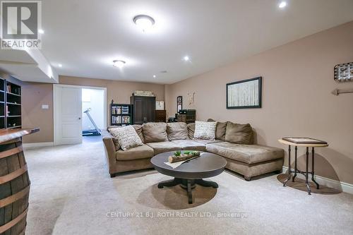 2 Roy Hickling Drive, Springwater, ON - Indoor Photo Showing Living Room