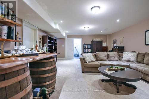 2 Roy Hickling Drive, Springwater, ON - Indoor Photo Showing Living Room
