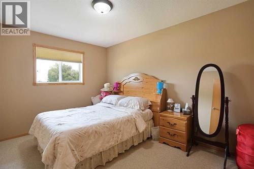 372 Lake Stafford Drive E, Brooks, AB - Indoor Photo Showing Bedroom