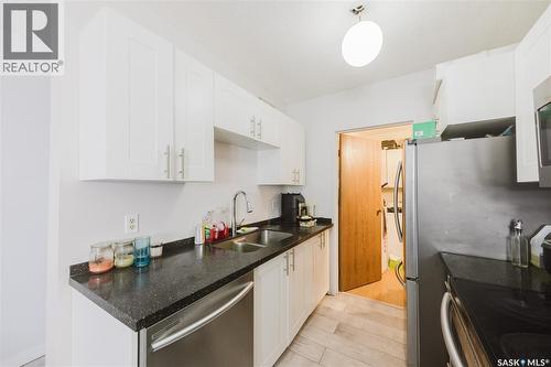 306 802A Kingsmere Boulevard, Saskatoon, SK - Indoor Photo Showing Kitchen With Double Sink