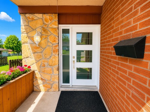 Façade - 259 5E Avenue, Pincourt, QC - Outdoor With Exterior