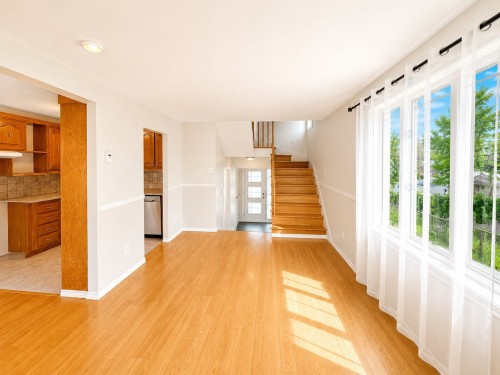 Salon - 259 5E Avenue, Pincourt, QC - Indoor Photo Showing Other Room