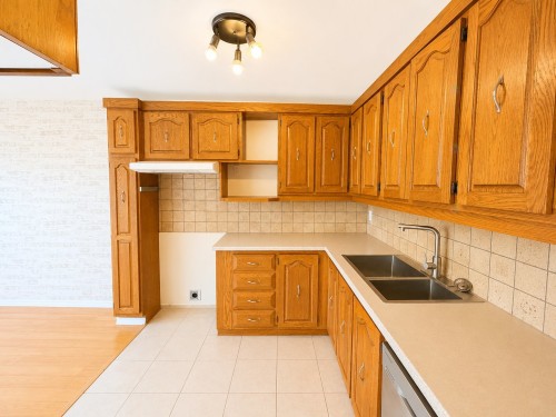 Cuisine - 259 5E Avenue, Pincourt, QC - Indoor Photo Showing Kitchen With Double Sink