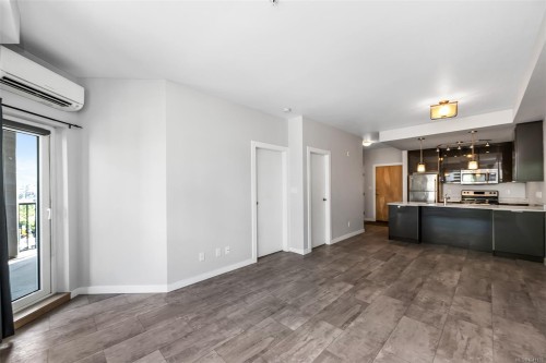 #302-2871 Jacklin Rd, Langford, BC - Indoor Photo Showing Kitchen