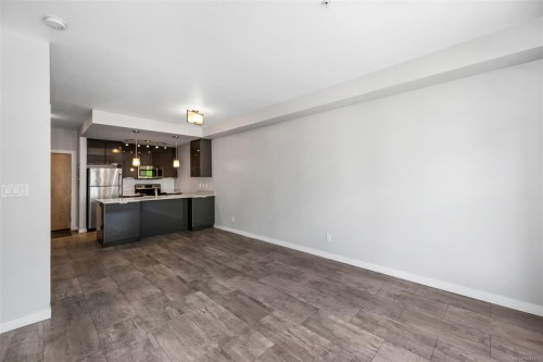 #302-2871 Jacklin Rd, Langford, BC - Indoor Photo Showing Kitchen