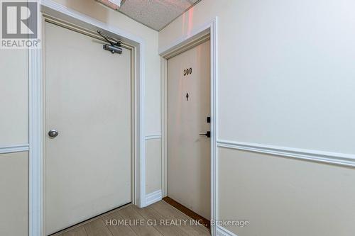 49 Queen Street, Mississauga, ON - Indoor Photo Showing Other Room