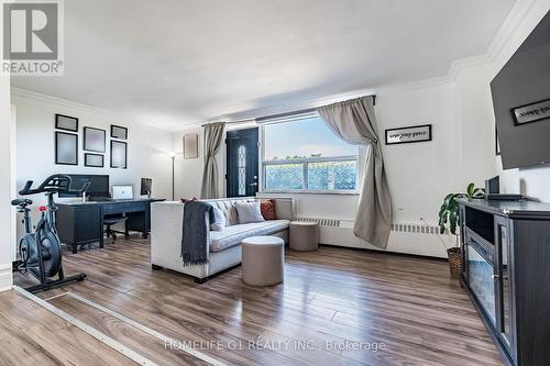 49 Queen Street, Mississauga, ON - Indoor