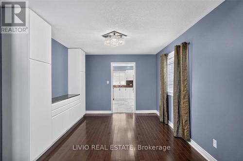 19 Konstantine Court, Hamilton, ON - Indoor Photo Showing Other Room