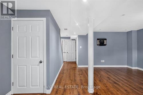 19 Konstantine Court, Hamilton, ON - Indoor Photo Showing Other Room