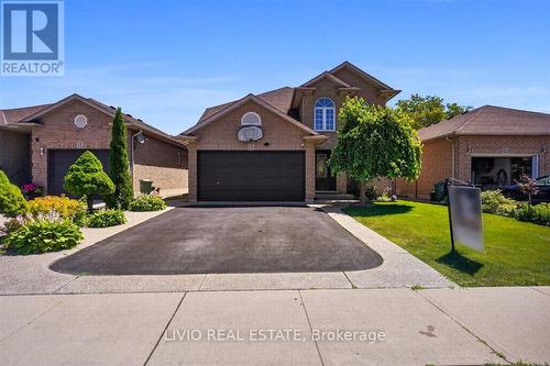 19 Konstantine Court, Hamilton, ON - Outdoor With Facade