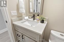 Main floor guest full bath - 