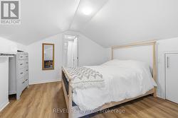 guest cottage bedroom (2nd floor) - 