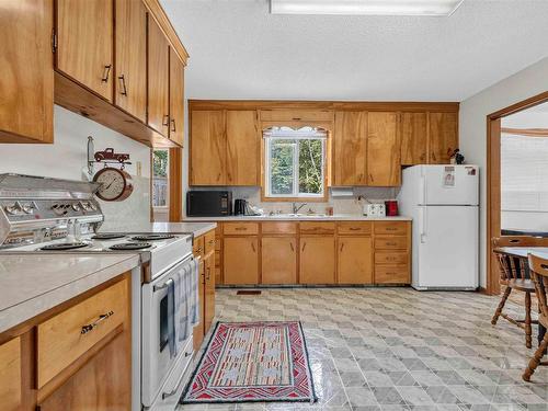 120 North Side Road, Riverport, NS - Indoor Photo Showing Kitchen With Double Sink